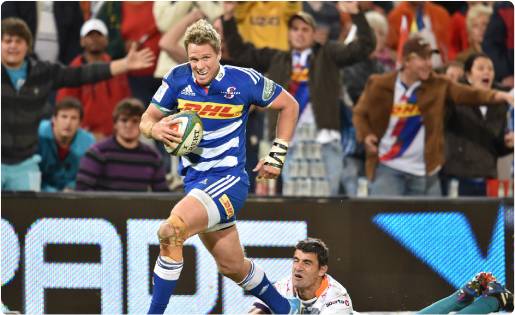 Jean de Villiers running with the ball