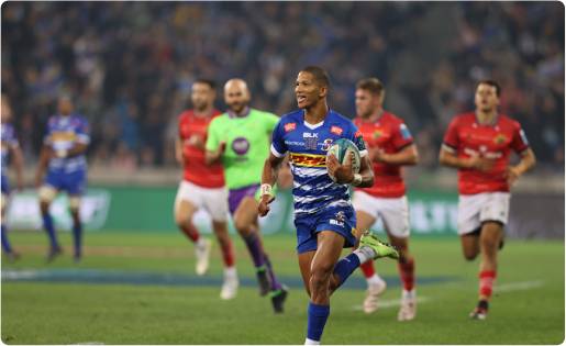 Manie Libbok running in for try