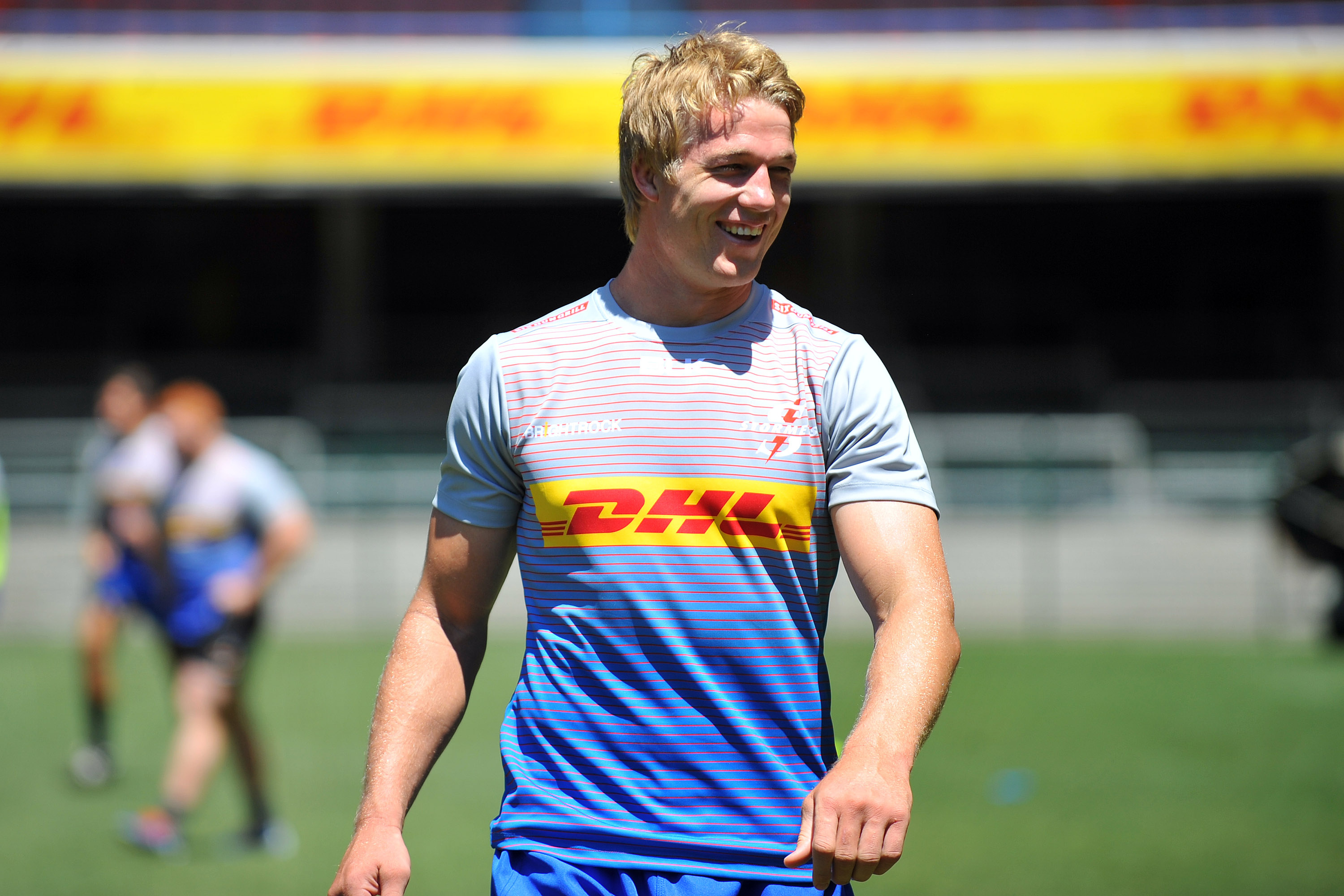 Du Toit commits to WP Rugby