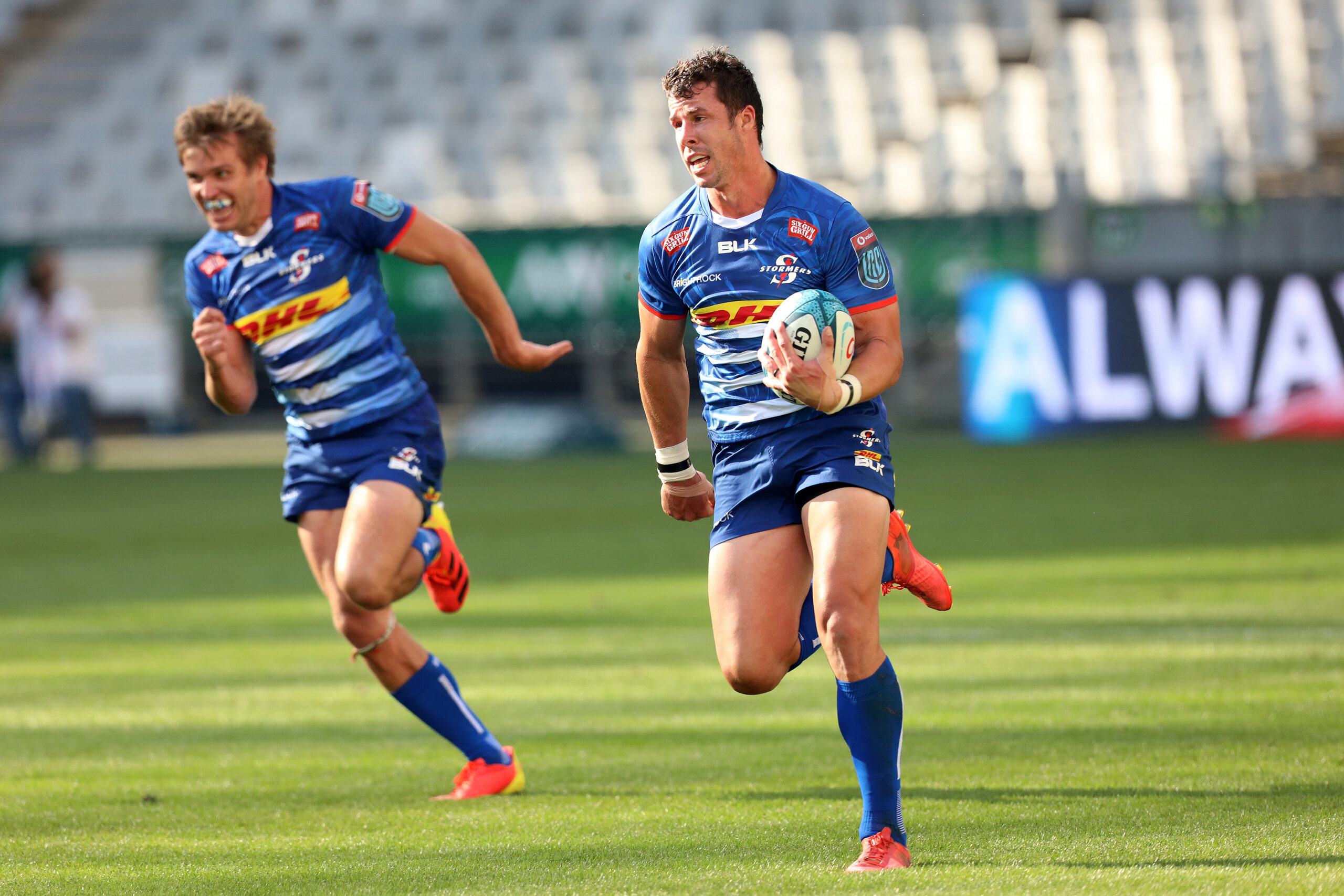 Nel free to play for DHL Stormers