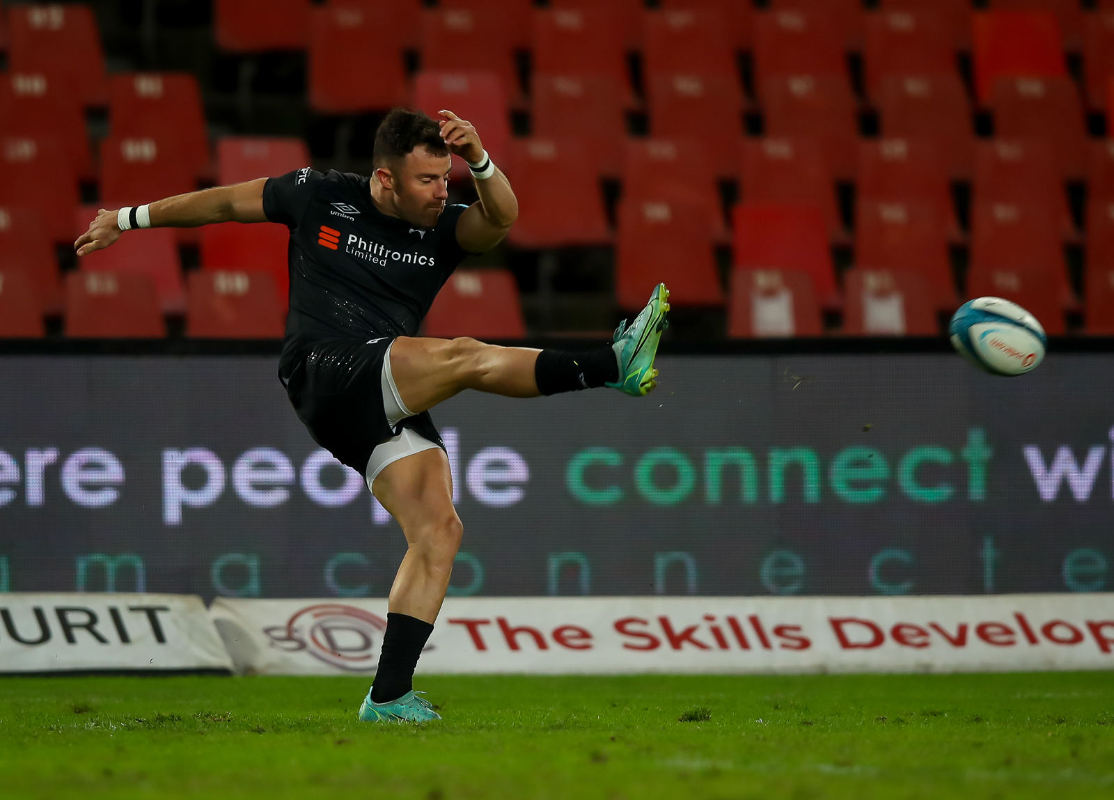 Ospreys name powerhouse team to face DHL Stormers