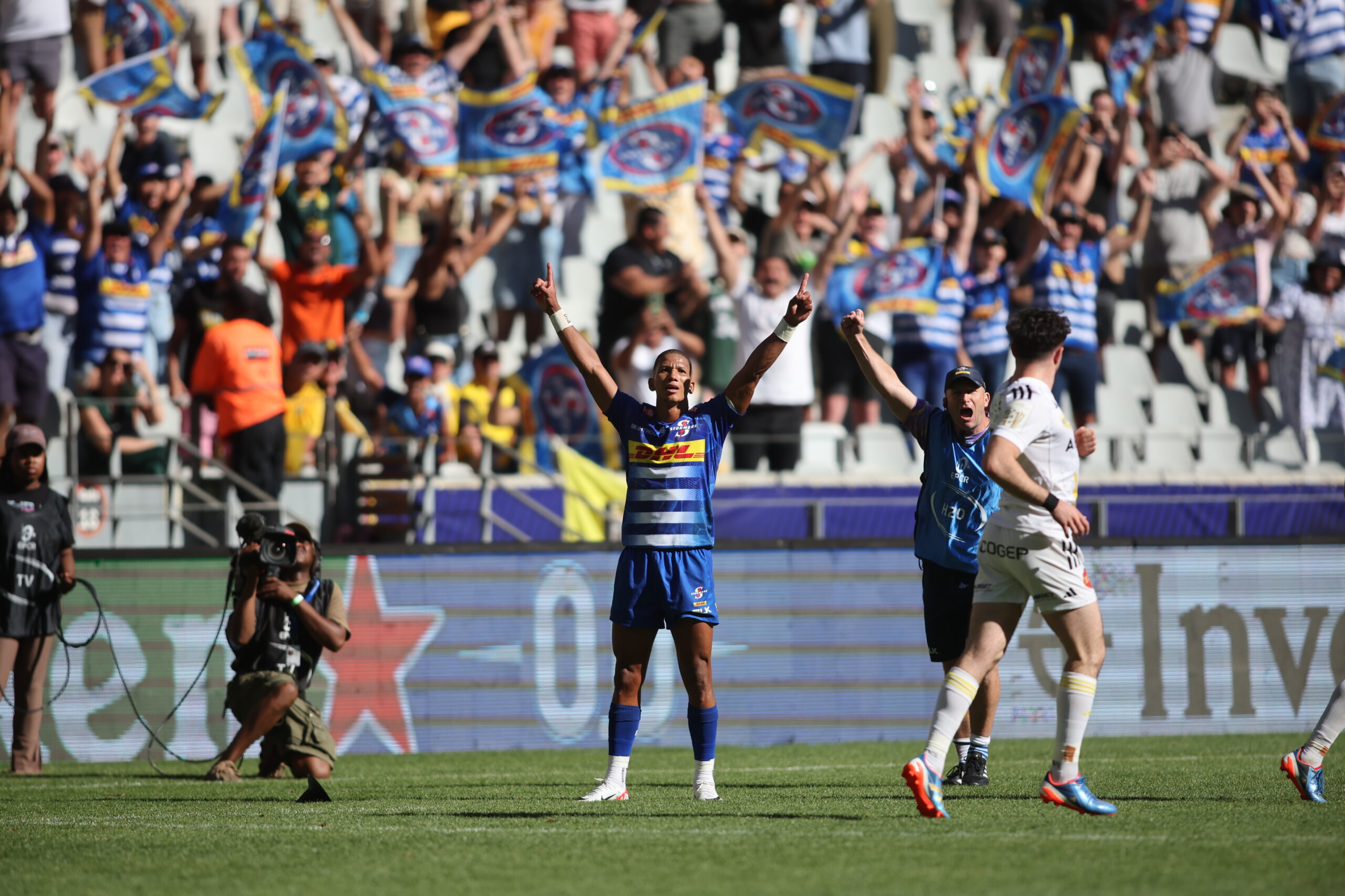 DHL Stormers take defending champs down