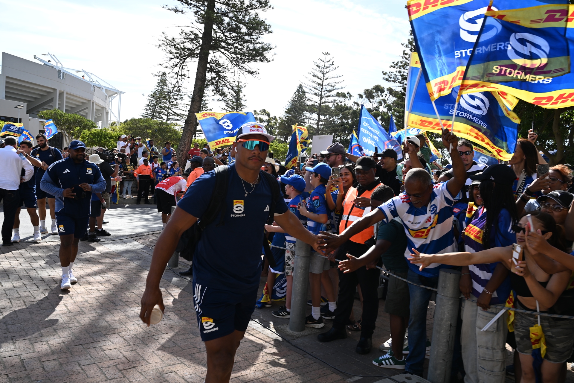 Damian Willemse at bus arrival