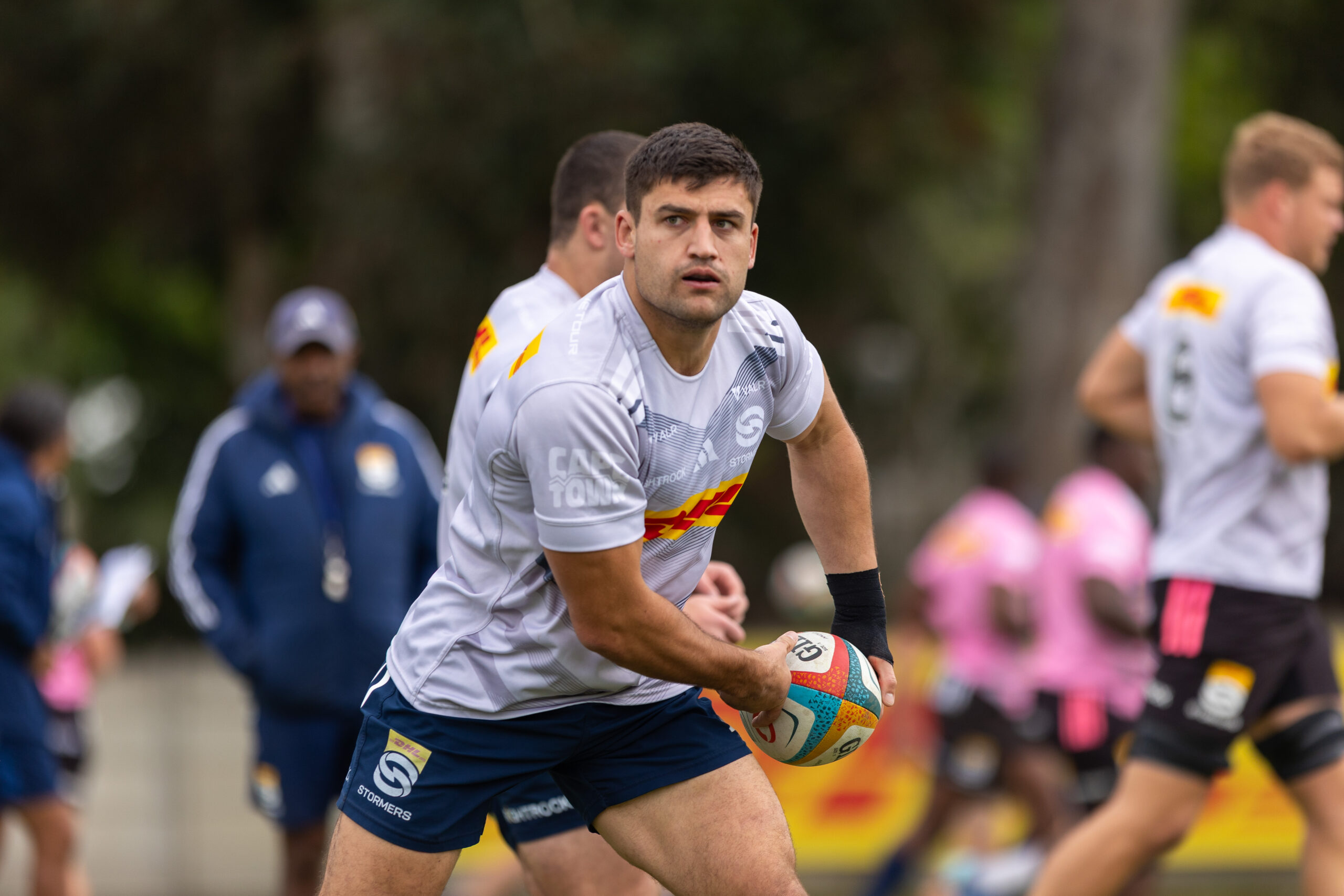 De Villiers leads DHL Stormers against Scarlets
